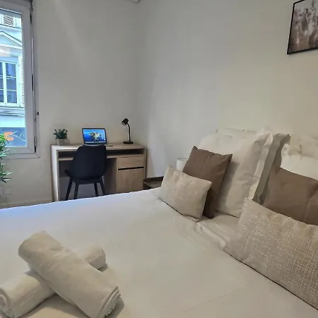 Cozy Appart * Terrasse * Pleins Centre * Billard Apartamento Angers