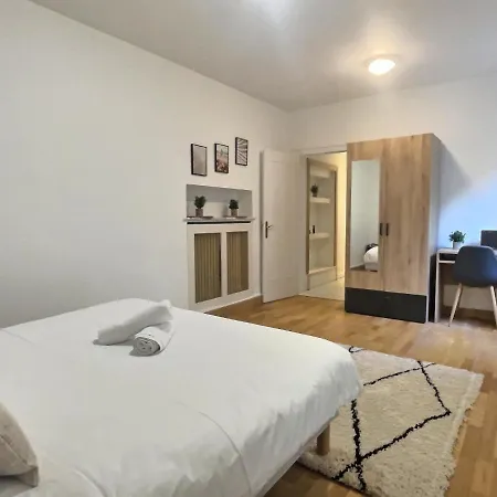 Apartamento Cozy Appart * Terrasse * Pleins Centre * Billard